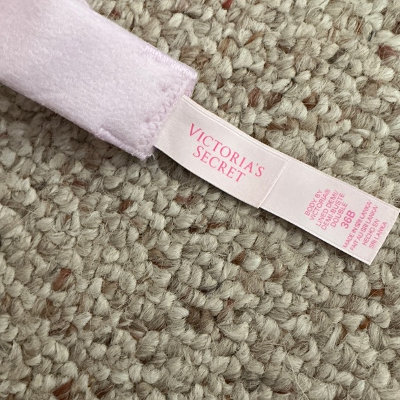 Victoria's Secret Lace and Patterned Bra bundle - cream, Black, Leopard, Pink - Picture 2 of 5